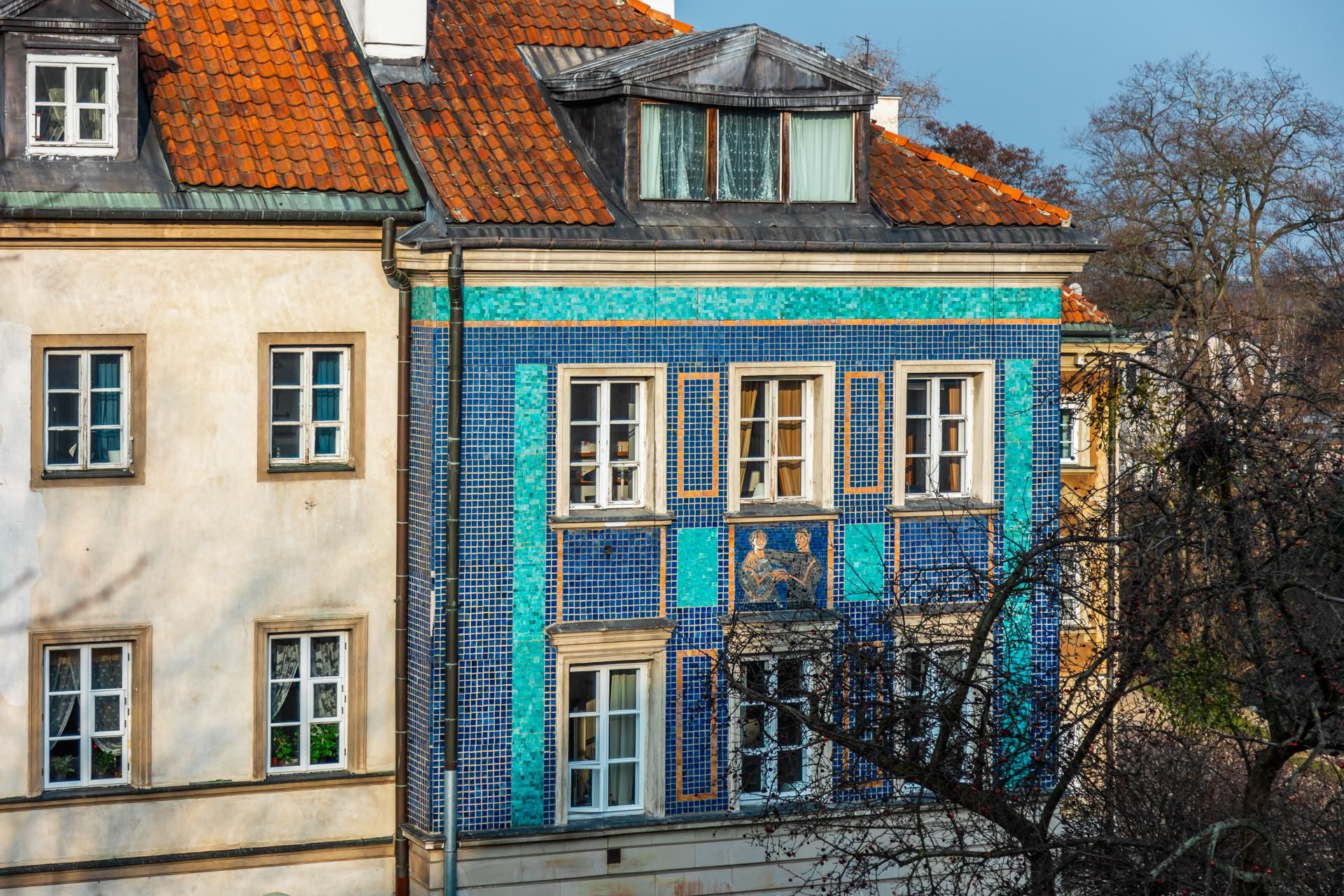 Mozaika na Mostowej 9a w Warszawie