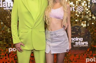 Tak dziś wygląda córka Karolaka! Lena wyrosła na piękną dziewczynę