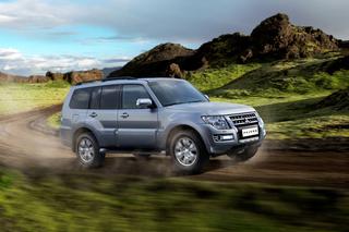 Mitsubishi Pajero Wagon lifting 2015