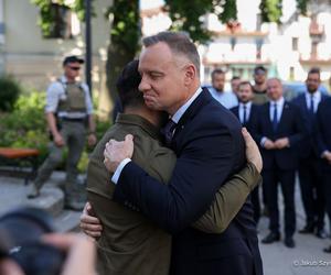 Prezydenci Duda i Zełenski  razem oddali hołd wszystkim niewinnym ofiarom Wołynia! Pamięć nas łączy! Razem jesteśmy silniejsi