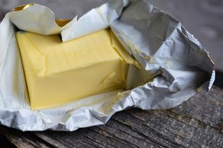 Polskie masło i śmietana tańsze w Wielkiej Brytanii niż u nas! To nie wszystko 