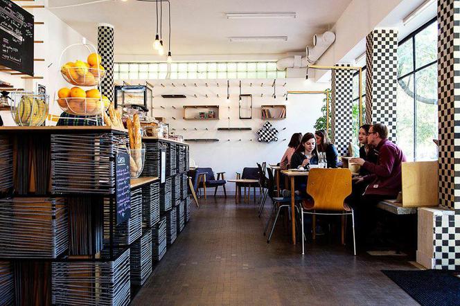 Tutaj popracujesz i zjesz coś dobrego! Oto TOP 8 kawiarni do pracy w Warszawie [PRZEGLĄD]
