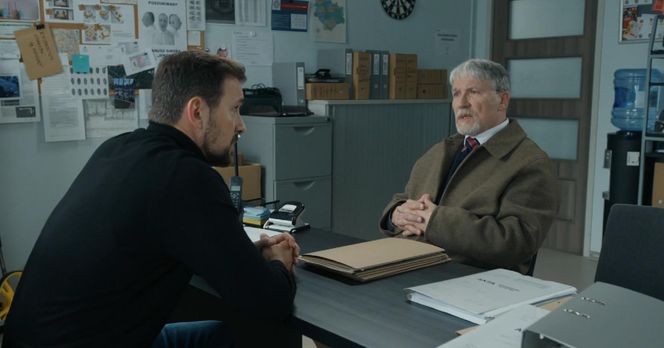 Barwy szczęścia odc. 3229. Antoni Kiryłło (Cezary Nowak), Marcin Kodur (Oskar Stoczyński)