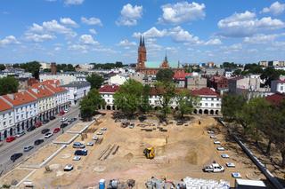 Jak zmieni się Stary Rynek w Łodzi? Remont ma zakończyć się w tym roku