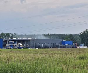 Pożar hali utylizującej baterie w Bukowicach
