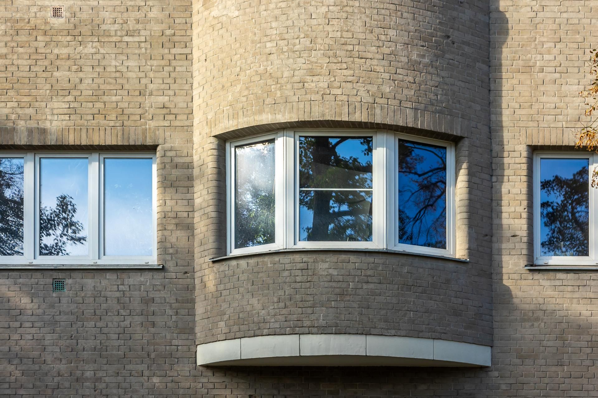 Kamienice Jerzego Wierzbickiego w Warszawie przy Al. Niepodległości