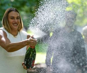 Aryna Sabalenka świętuje zwycięstwo w Australian Open