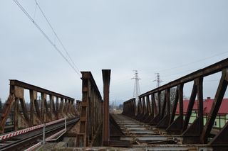 Remont mostów kolejowych nad Bobrem na Dolnym Śląsku