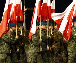 Święto Wojska Polskiego. Nocna próba przed defiladą