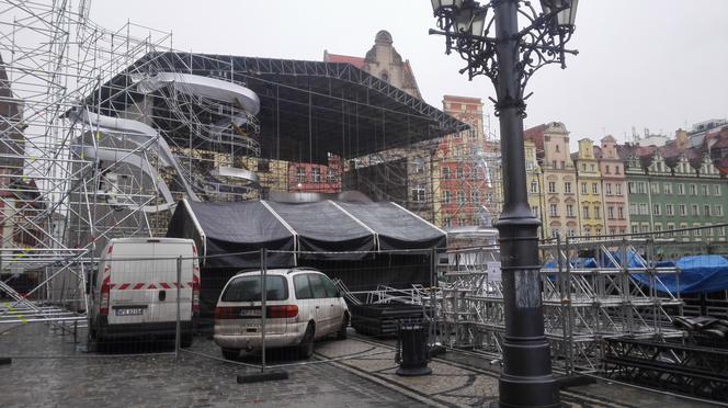 Scena na wrocławskim rynku już nabiera kszatłtów