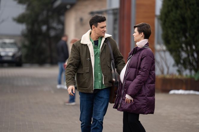 Na dobre i na złe odc. 956. Blanka (Pola Gonciarz), Krzysztof Radwan (Mateusz Damięcki)