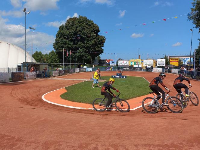 ​Zaczynali na rowerach Wigry. 30 lat Leszczyńskiego Klubu Speedrowerowego