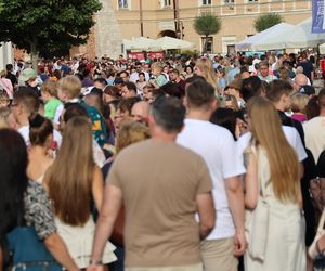Tłumy na Carnavalu Sztukmistrzów 2025 w Lublinie - dzień trzeci 