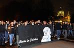 Setki fanów opłakują śmierć Roberta Enke