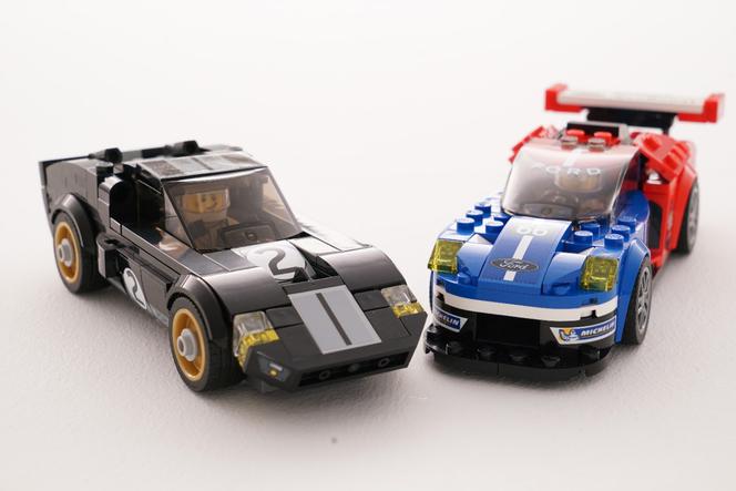 Fordy GT40 z klocków LEGO