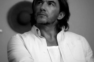 Gwiazdor Na dobre i na złe osierocił dwoje dzieci. Po jego śmierci żona walczyła o starszego syna. Poruszająca reakcja fanów