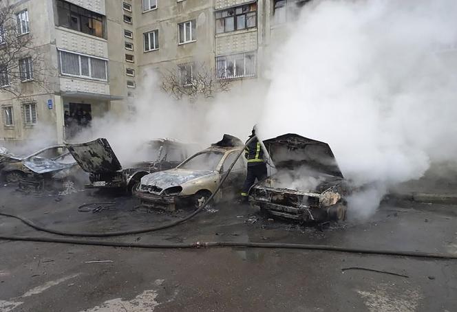 Wojna na Ukrainie - potężne wybuchy w Charkowie, ostrzał Kijowa