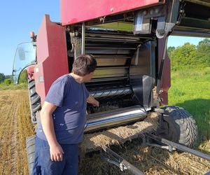 Tragiczne żniwa na Mazowszu. Rolnik wciągnięty przez maszynę.