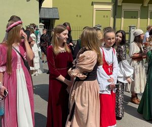 Orszak Jana Długosza w Nowym Sączu 