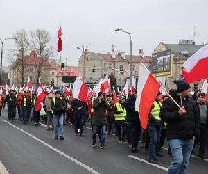 Protest rolników 20 marca w Lublinie. Przeszli ulicami miasta pod LUW