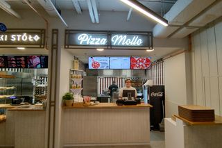 Krzywy Domek w Sopocie już otwarty. Nowy foodhall na mapie Trójmiasta