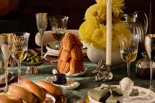 Aranżacja wielkanocna stołu