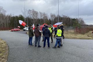 Protest rolników na węźle A2 Zgierz. Jak długo droga będzie zablokowana?