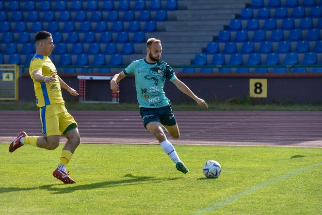 FAF Elana Toruń - Tłuchovia Tłuchowo 4:0, "Żółto-Niebiescy" wciąż na fali