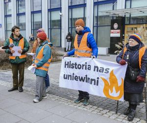 Kilkudziesięciu aktywistów stanie przed sądem. Ostatnie Pokolenie szykuje się na procesy za blokady warszawskich ulic