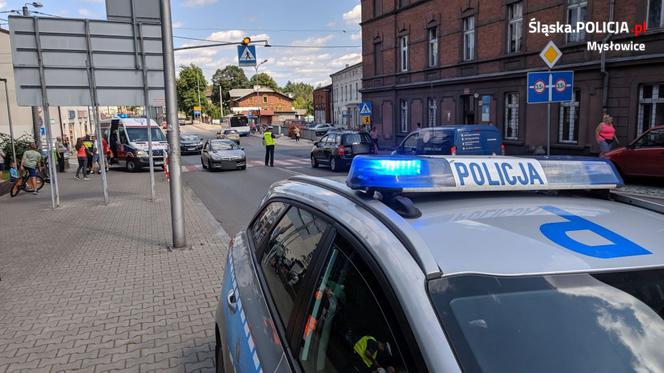 Mysłowice: Groźny wypadek na drodze. 7-latek na rowerze wjechał pod auto