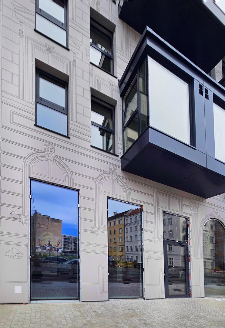 Nowa Kurkowa we Wrocławiu - zdjęcia elewacji i wnętrz budynku w trakcie prac wykończeniowych