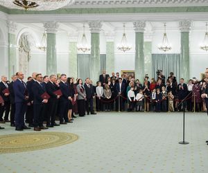 Znany chirurg prof. dr hab. n. med. Kryspin Mitura odebrał z rąk Prezydenta Rzeczypospolitej Polskiej Andrzeja Dudy akt nominacyjny, nadający mu tytuł profesora nauk medycznych i nauk o zdrowiu