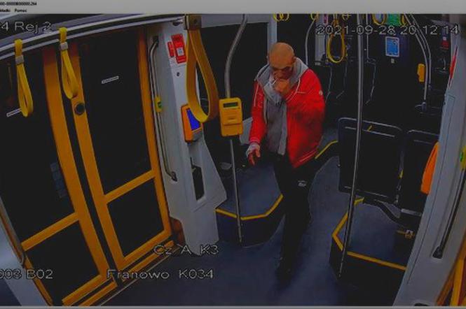 Poznań: Uderzył pasażera w twarz i uciekł! Jest poszukiwany
