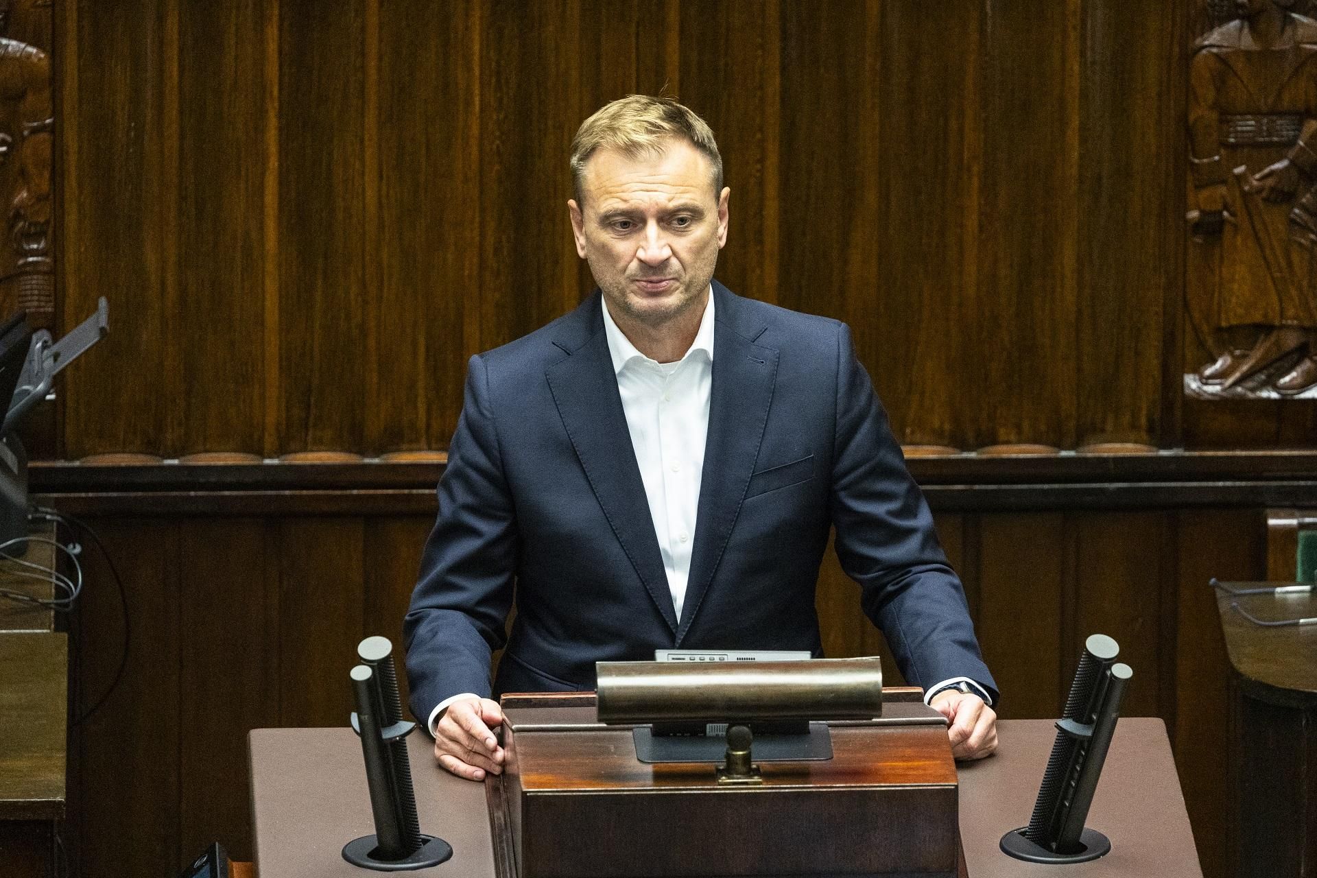 Sławomir Nitras dostał owacje na stojąco w Sejmie! Od posłów PiS!