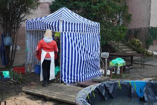 Benedyktynki sprzedają ekologiczne karpie w XIII-wiecznym klasztorze w Staniątkach. To już wielowiekowa tradycja 