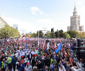 Marsz Miliona Serc w Warszawie. Do stolicy przyjechały autokary ze Śląska i Zagłębia