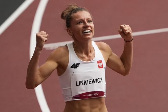 Rekord życiowy Joanny Linkiewicz! Kapitalna walka i awans do półfinału 400 m przez płotki