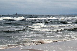 Woda zbiera TRAGICZNE żniwo. W Bałtyku utonął 65-latek!