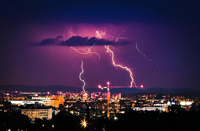 Potężna burza nad Krakowem