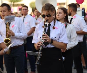 W centrum Lublina królował róż! Przez miasto przeszedł Marsz Różowej Wstążki