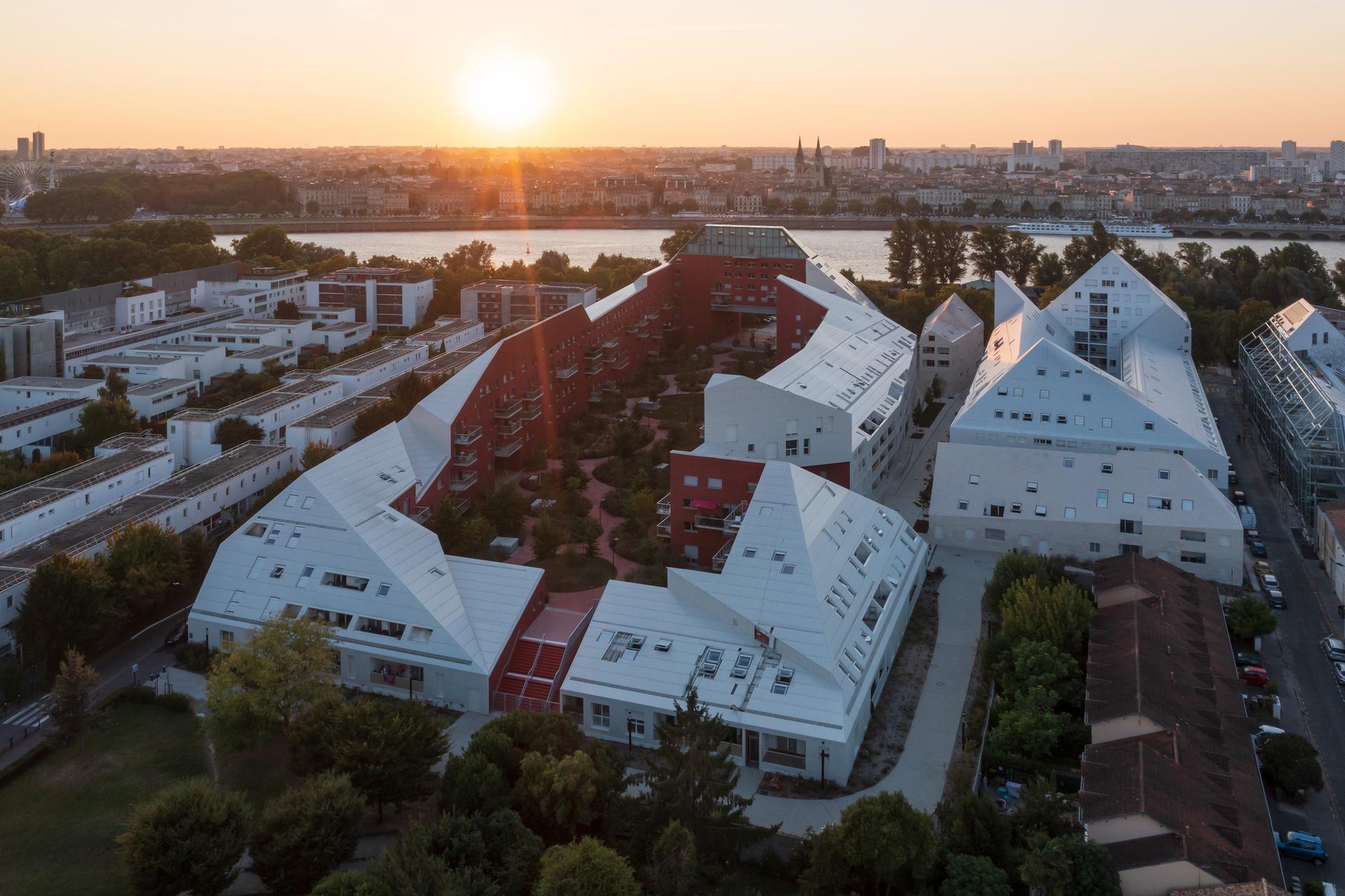 Apartamentowiec Ilot Queyries w Bordeaux_MVRDV_37