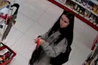 Kradzież kosmetyków w Rossmannie