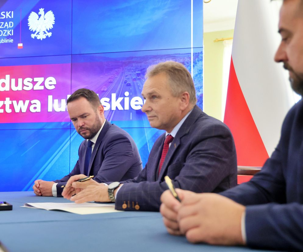 Kolejne drogi w Lubelskiem. Wojewoda podpisał umowy dla ośmiu samorządów