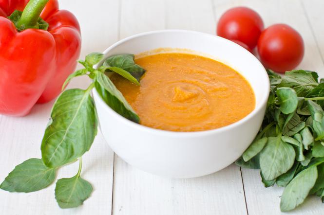 Zupa paprykowa na ostro z menu beszamel.pl DIETETYCZNIE