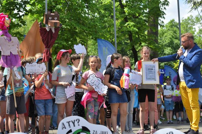 Bielsko-Biała. Zajaki po raz drugi opanują miasto. Tym razem zwrócą uwagę na problem przemocy rówieśniczej