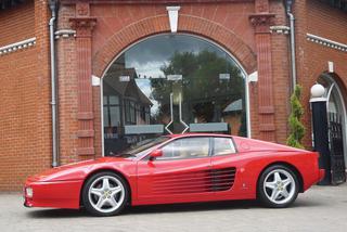 Ferrari Testarossa Eltona Johna na sprzedaż - FOTO