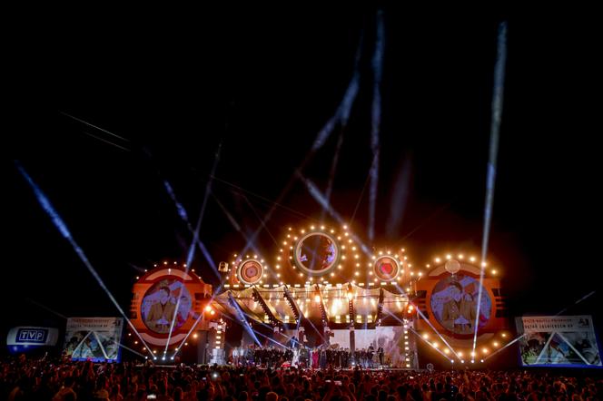 Wakacyjna Trasa Dwójki w Elblągu. Koncert piosenki wojskowej państw NATO