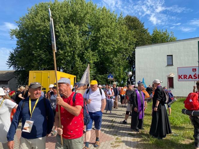 Pielgrzymi z Lublina w drodze na Święty Krzyż