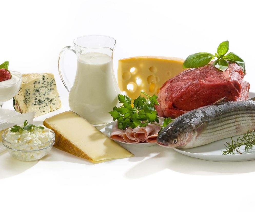 Dobrymi źródłami CLA w żywności są wołowina, cielęcina, jagnięcina, mleko i przetwory mleczne.