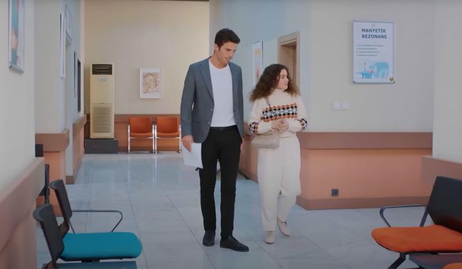Melis awanturuje się z Feraye, a później podejrzewa, że Zeynep jest w ciąży z Cihanem.